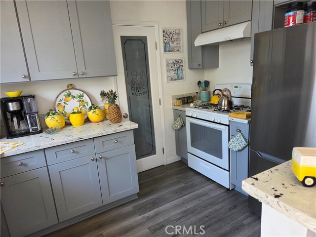 Detail Gallery Image 4 of 13 For 4026 Daines Dr, Arcadia,  CA 91006 - 2 Beds | 1 Baths