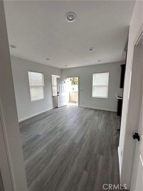 Detail Gallery Image 12 of 16 For 796 Cherry Ave a,  Long Beach,  CA 90813 - 2 Beds | 1 Baths