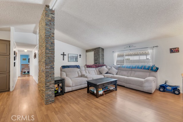 24425 Woolsey Canyon Road, West Hills CA: https://media.crmls.org/medias/92c71055-528e-4c45-b92a-68ddc44c66b1.jpg