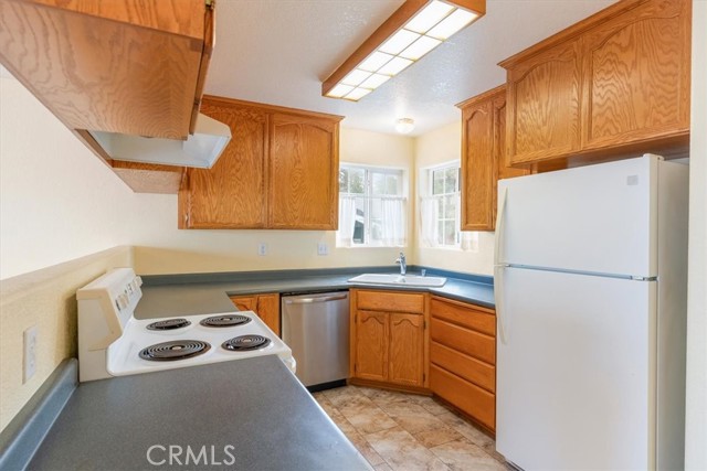 Detail Gallery Image 12 of 25 For 5246 Spearpoint, Weed,  CA 96094 - 2 Beds | 2/1 Baths