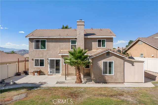 23247 Coffee Berry Circle, Corona CA: https://media.crmls.org/medias/92c7a822-019a-436f-a5c5-4d81372f237e.jpg