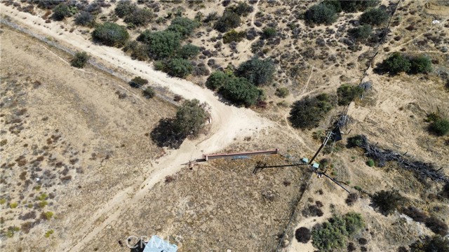 41735 El Campo Rd, Anza CA: https://media.crmls.org/medias/92c7e274-1cb4-411f-bce6-138f6a520ba7.jpg