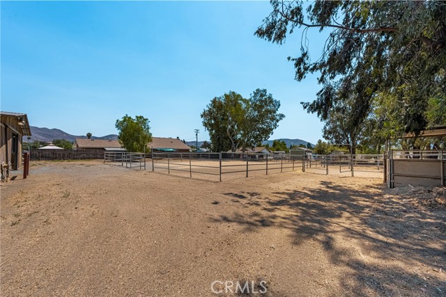 1014 7th Street, Norco CA: https://media.crmls.org/medias/92c838b0-c4f8-44eb-918a-8e497f09ad6a.jpg