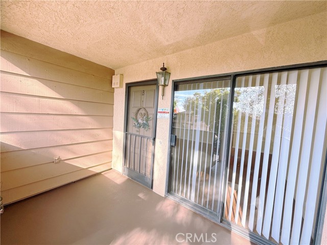 Detail Gallery Image 3 of 12 For 21715 Laurelrim Dr #B,  Diamond Bar,  CA 91765 - 2 Beds | 1 Baths