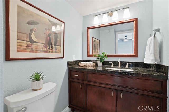 Detail Gallery Image 10 of 37 For 328 Regatta Way, Seal Beach,  CA 90740 - 3 Beds | 2/1 Baths