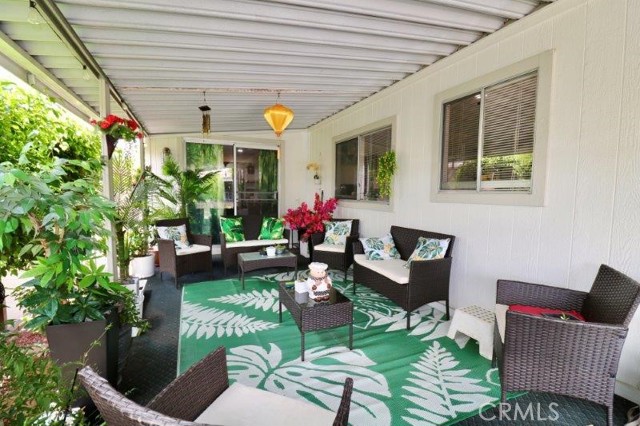 731 Glenlake Drive, Placentia CA: https://media.crmls.org/medias/92c8e64a-2399-40f6-94da-4cd8ce0ff936.jpg