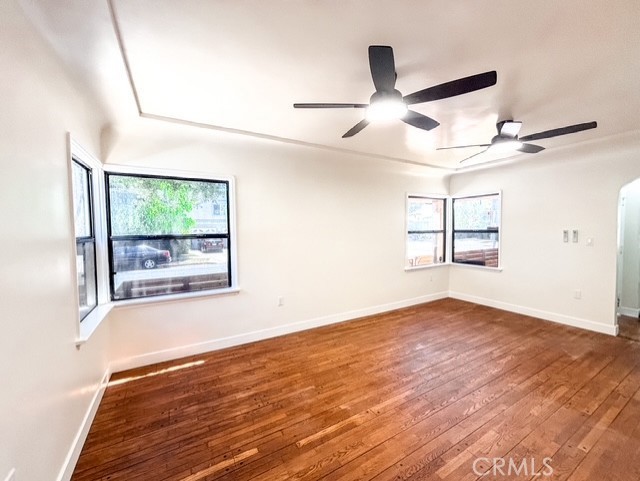 489 W Hill Street, Long Beach CA: https://media.crmls.org/medias/92c931d0-d4c7-41fa-81f1-6ea09c4b73c6.jpg