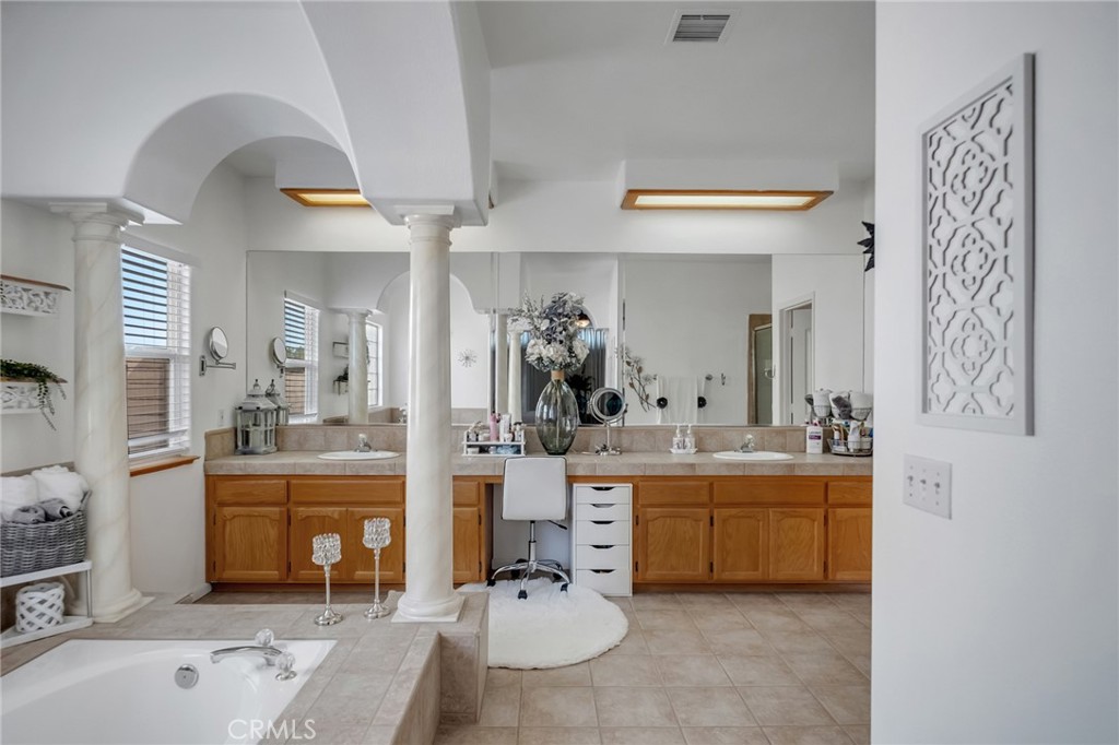 MLS #HD26172671 image #30