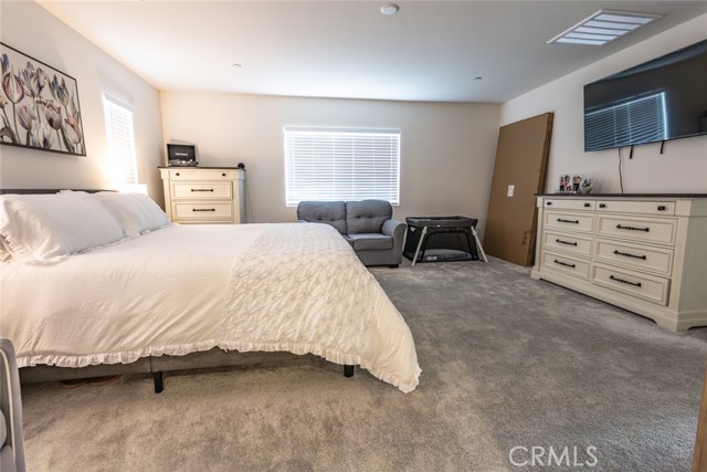 1810 Park Place Lane, Riverside CA: https://media.crmls.org/medias/92c9cc3d-eb8f-45f6-b7bd-b8fd39199ce5.jpg