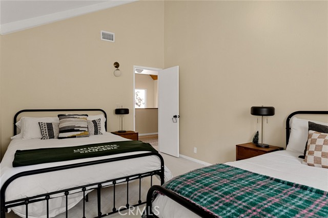 Detail Gallery Image 49 of 64 For 951 Osprey, Lake Arrowhead,  CA 92352 - 4 Beds | 4 Baths