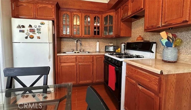 Detail Gallery Image 4 of 7 For 340 San Fidel, La Puente,  CA 91746 - 2 Beds | 1 Baths