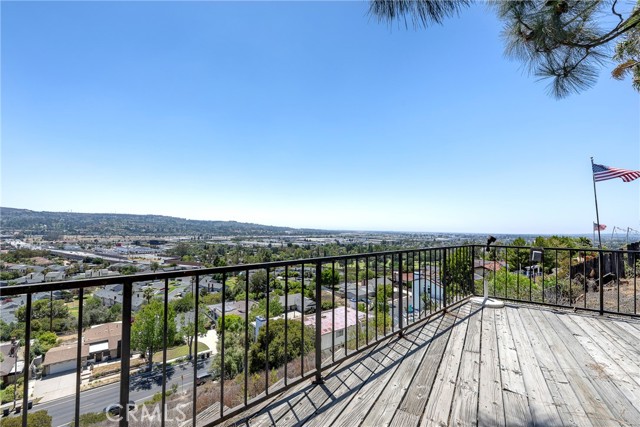 19662 Larkridge Drive, Yorba Linda CA: https://media.crmls.org/medias/92cc41bc-3566-4acd-b984-6ddafd201c54.jpg