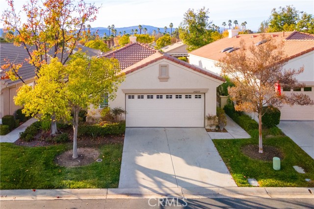 Detail Gallery Image 2 of 36 For 40235 via Tonada, Murrieta,  CA 92562 - 3 Beds | 2 Baths