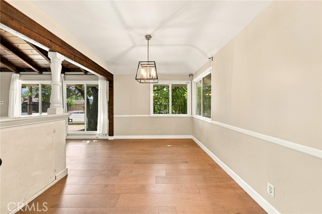 13047 Magnolia Boulevard photo 12