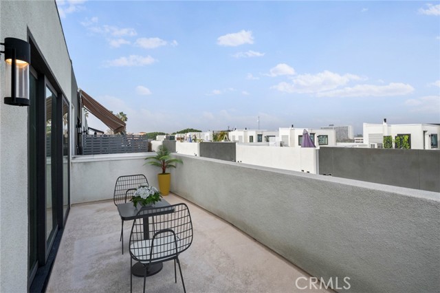 Detail Gallery Image 13 of 21 For 279 Dockside Ln, San Pedro,  CA 90731 - 3 Beds | 3/1 Baths