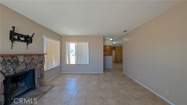 Detail Gallery Image 9 of 28 For 21512 Pahute Rd, Apple Valley,  CA 92308 - 2 Beds | 2 Baths