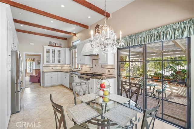 Detail Gallery Image 16 of 48 For 22755 Dale Ct, Chatsworth,  CA 91311 - 4 Beds | 4/1 Baths