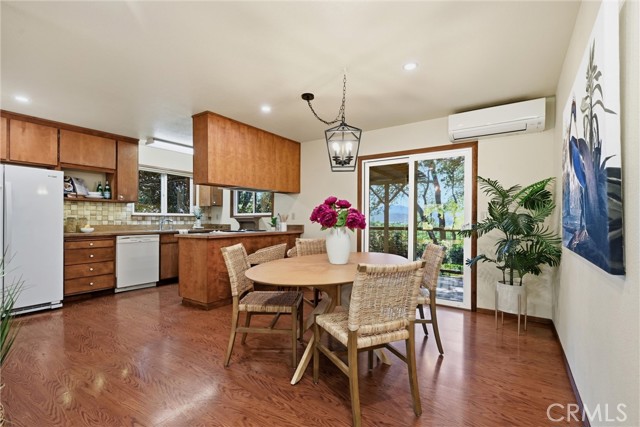 Detail Gallery Image 7 of 43 For 19879 Donkey Hill, Hidden Valley Lake,  CA 95467 - 3 Beds | 2 Baths