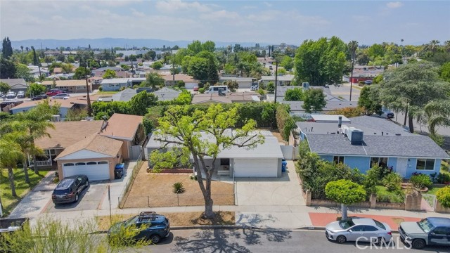 7865 Cantaloupe Avenue, Panorama City CA: https://media.crmls.org/medias/92ceb9c7-6adc-4a34-95ae-1a4675cad6ff.jpg