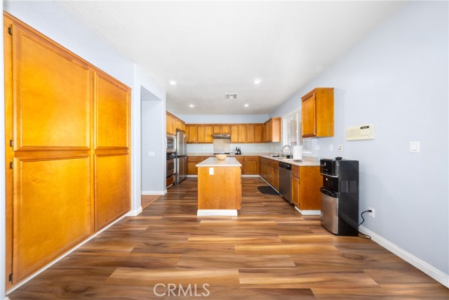 Detail Gallery Image 15 of 41 For 26670 Opal St, Moreno Valley,  CA 92555 - 5 Beds | 4 Baths