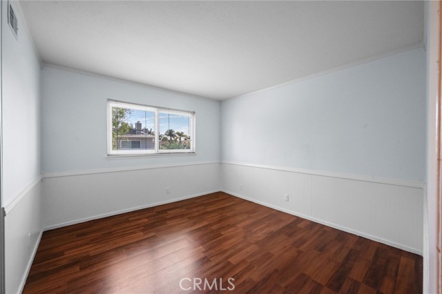 9882 Kings Canyon Drive, Huntington Beach CA: https://media.crmls.org/medias/92cef2f4-b91c-4397-8af9-865d81afa05c.jpg