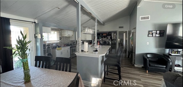 Detail Gallery Image 5 of 6 For 1260 Greenberry, La Puente,  CA 91744 - 3 Beds | 2 Baths