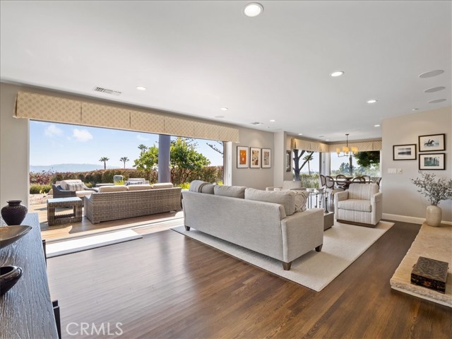 3744 Foothill Road, Santa Barbara CA: https://media.crmls.org/medias/92cf5af7-8606-4867-90b4-2431de80ee7b.jpg