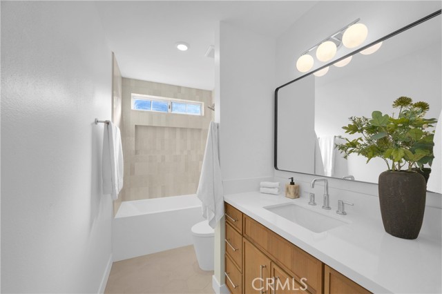Detail Gallery Image 23 of 30 For 2707 Mathews Ave a,  Redondo Beach,  CA 90278 - 3 Beds | 2/1 Baths