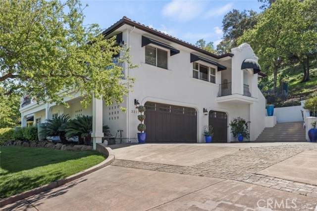 Detail Gallery Image 8 of 55 For 3217 Shallow Springs, Chico,  CA 95928 - 4 Beds | 4 Baths