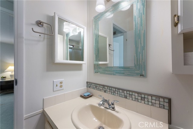 Detail Gallery Image 22 of 32 For 6246 Beachcomber Dr, Long Beach,  CA 90803 - 2 Beds | 2 Baths