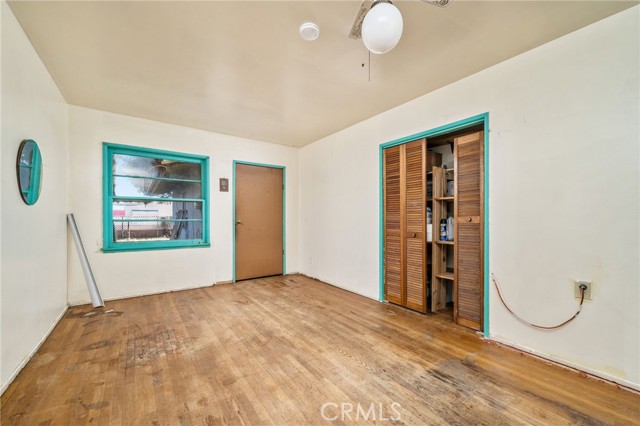 Detail Gallery Image 11 of 15 For 265 E Home St, Rialto,  CA 92376 - 4 Beds | 2 Baths