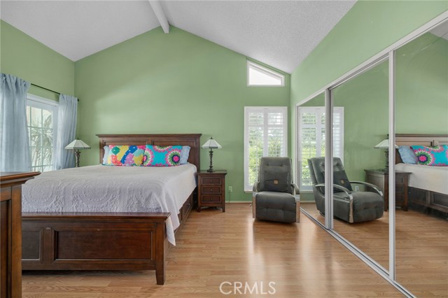 339 W Dawson Court, Glendora CA: https://media.crmls.org/medias/92d23503-3430-41b1-a2b1-d2cdd937bb12.jpg