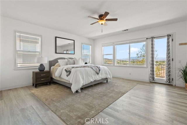 21 Plaza Modena, Lake Elsinore CA: https://media.crmls.org/medias/92d25aeb-5285-4d58-b404-d5a53124cb43.jpg