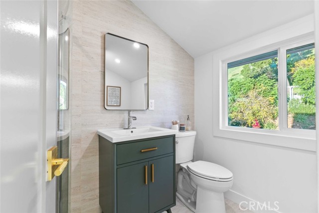 Detail Gallery Image 39 of 65 For 8372 Outland View Dr, Sun Valley,  CA 91352 - 3 Beds | 2/1 Baths