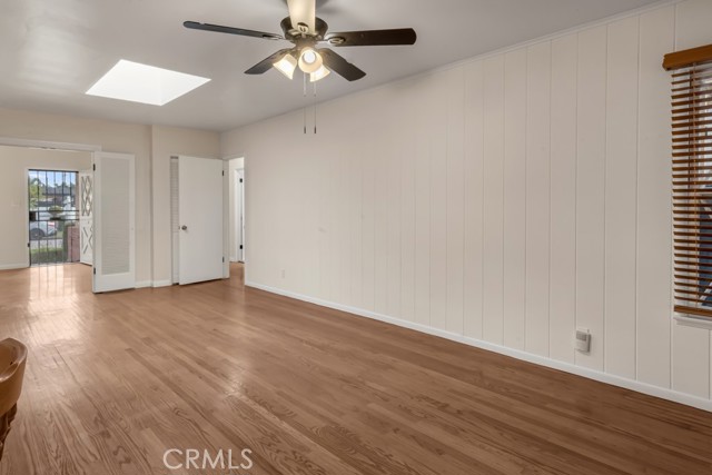 Detail Gallery Image 5 of 27 For 11437 Norlain Ave, Downey,  CA 90241 - 2 Beds | 2 Baths