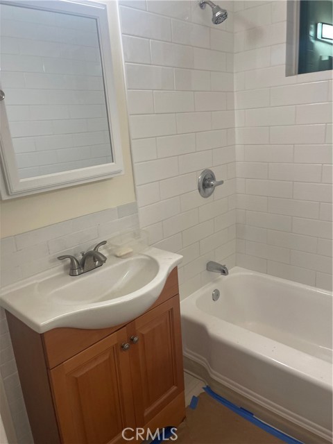 10920 Aletta Avenue, Culver City CA: https://media.crmls.org/medias/92d32414-ba61-4639-9758-f7438965ccf4.jpg