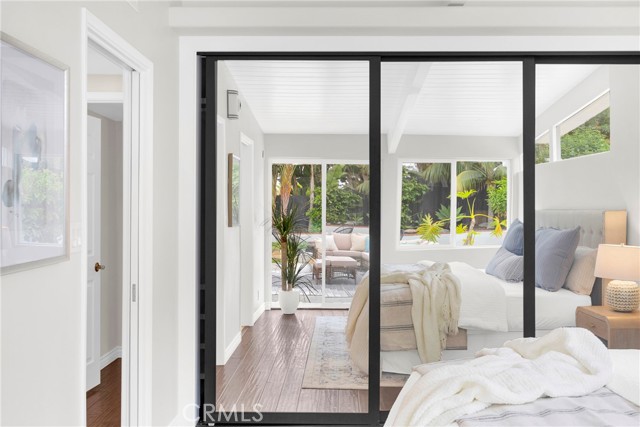 9 W Avenida Cornelio, San Clemente CA: https://media.crmls.org/medias/92d32751-fb56-4d6e-ab7c-a7604bdc7e29.jpg