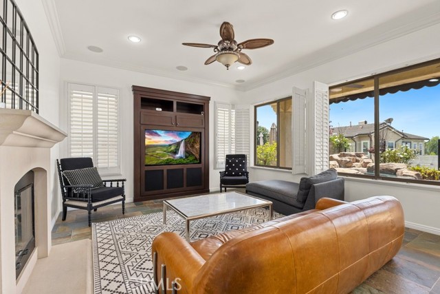 Detail Gallery Image 6 of 48 For 4067 Hoosier Lawn Way, Yorba Linda,  CA 92886 - 4 Beds | 3/1 Baths