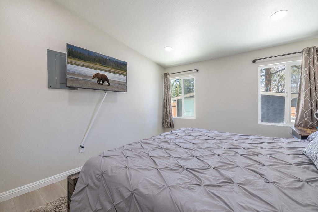 Detail Gallery Image 18 of 35 For 736 W Aeroplane Bld, Big Bear City,  CA 92314 - 3 Beds | 2 Baths