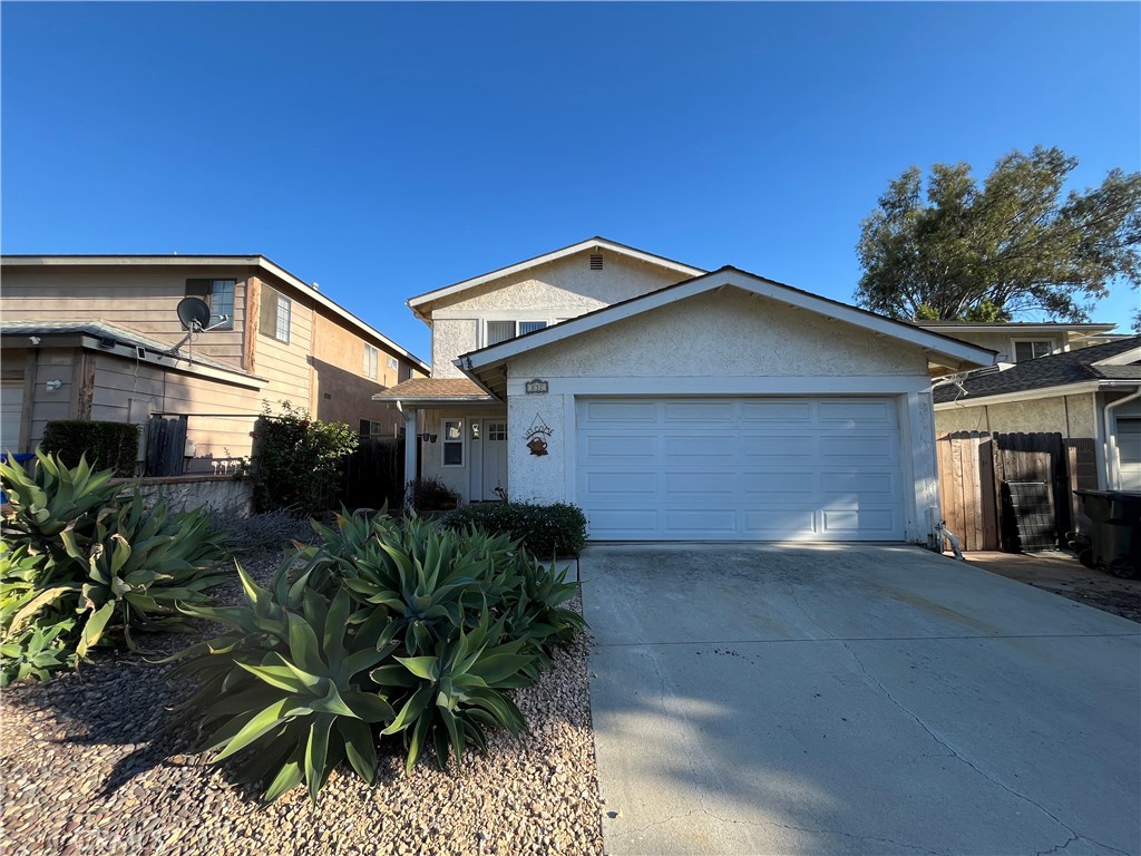 832 Masterson — architectural residence