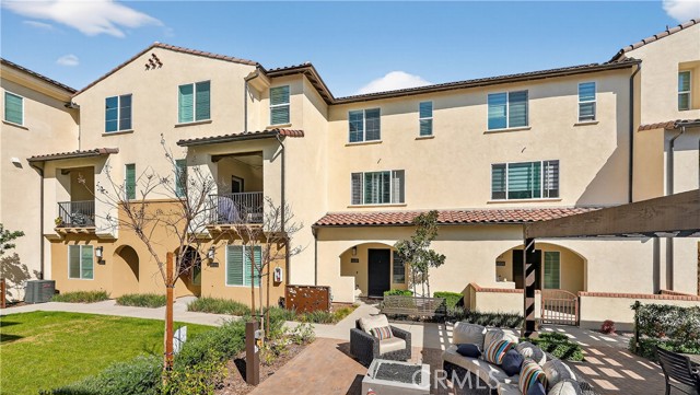 Detail Gallery Image 2 of 33 For 14116 Bay, La Mirada,  CA 90638 - 2 Beds | 2/1 Baths