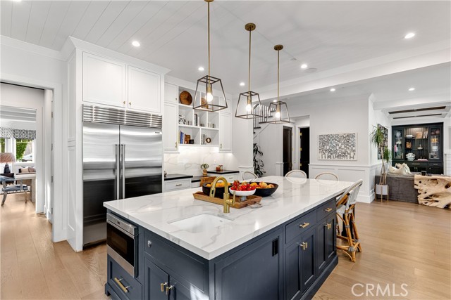 4164 Sunnyslope Avenue, Sherman Oaks CA: https://media.crmls.org/medias/92d42f87-f91f-496d-b0bb-f44b6352c345.jpg