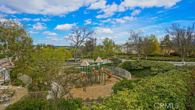 Detail Gallery Image 20 of 22 For 24163 Arrowhead Ct, Valencia,  CA 91354 - 3 Beds | 3 Baths