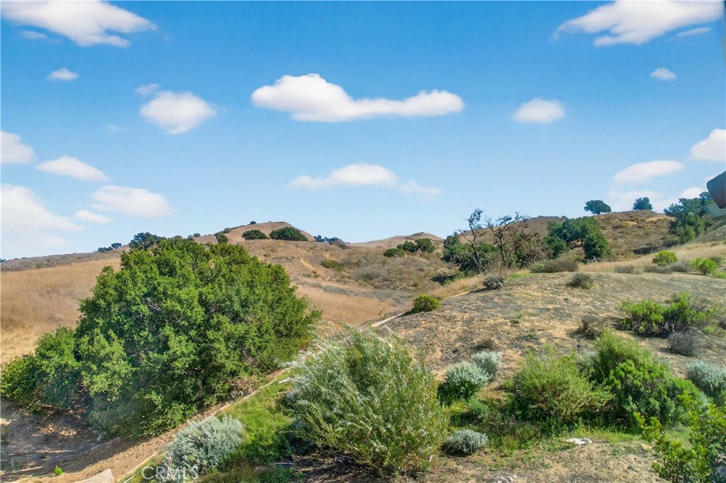 https://media.crmls.org/medias/92d68c57-a50d-4121-a5c4-a5bc71a23209.jpg?preset=X-Large