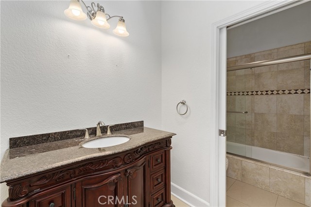 Detail Gallery Image 19 of 34 For 30071 White Wake Dr, Canyon Lake,  CA 92587 - 4 Beds | 3 Baths