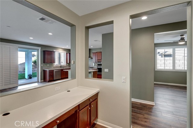Detail Gallery Image 15 of 75 For 5982 Georgetown Way, Fontana,  CA 92336 - 4 Beds | 3/1 Baths