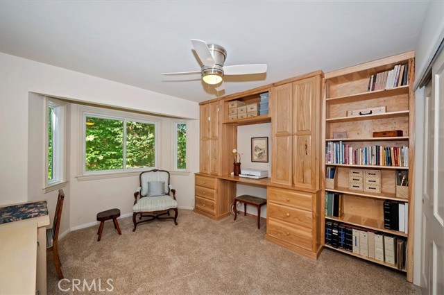 789 Jagerhorn Dr, Lake Arrowhead, CA 92352