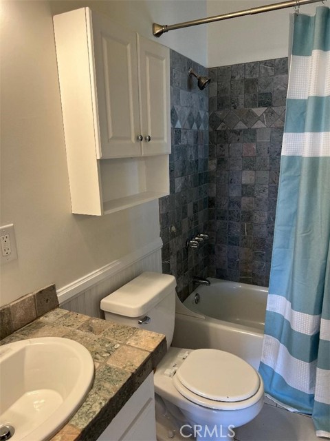 Detail Gallery Image 5 of 7 For 1310 Curtis Ave, Manhattan Beach,  CA 90266 - 3 Beds | 1 Baths