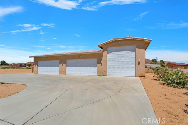 Image 3 for 17367 Central Rd, Apple Valley, CA 92307
