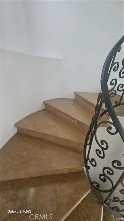 Detail Gallery Image 8 of 16 For 9662 Cabanas, Tujunga,  CA 91042 - 3 Beds | 3 Baths